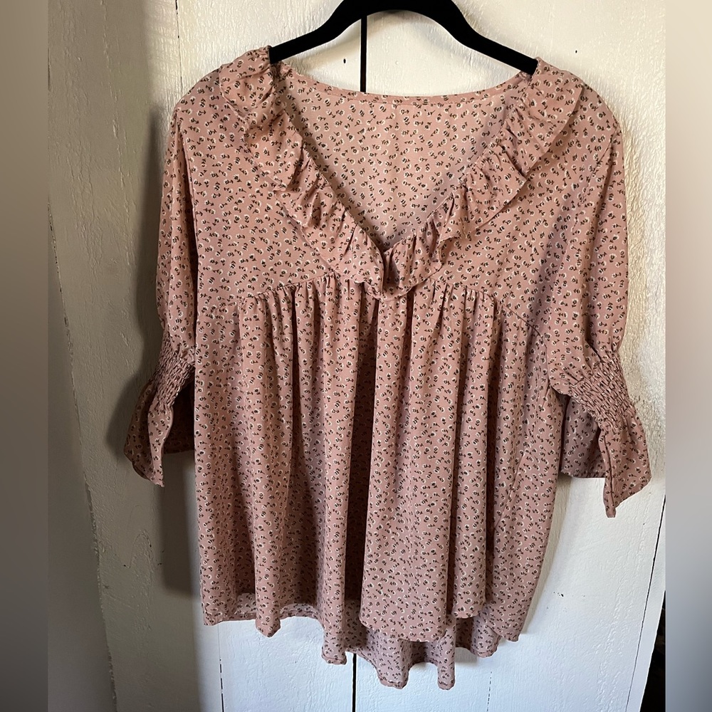 Peasant blouse, bell sleeves, flower print